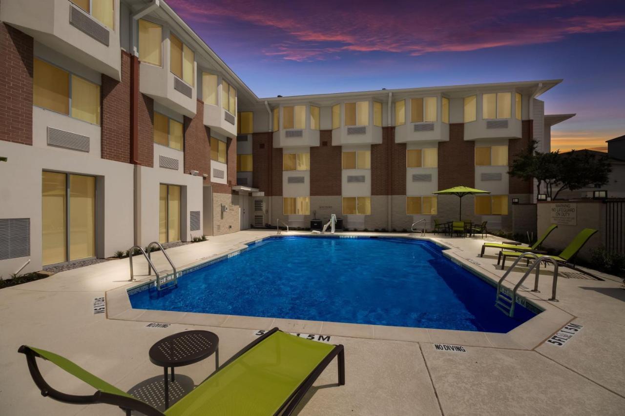 Springhill Suites By Marriott Dallas Nw Highway At Stemmons / I-35East エクステリア 写真