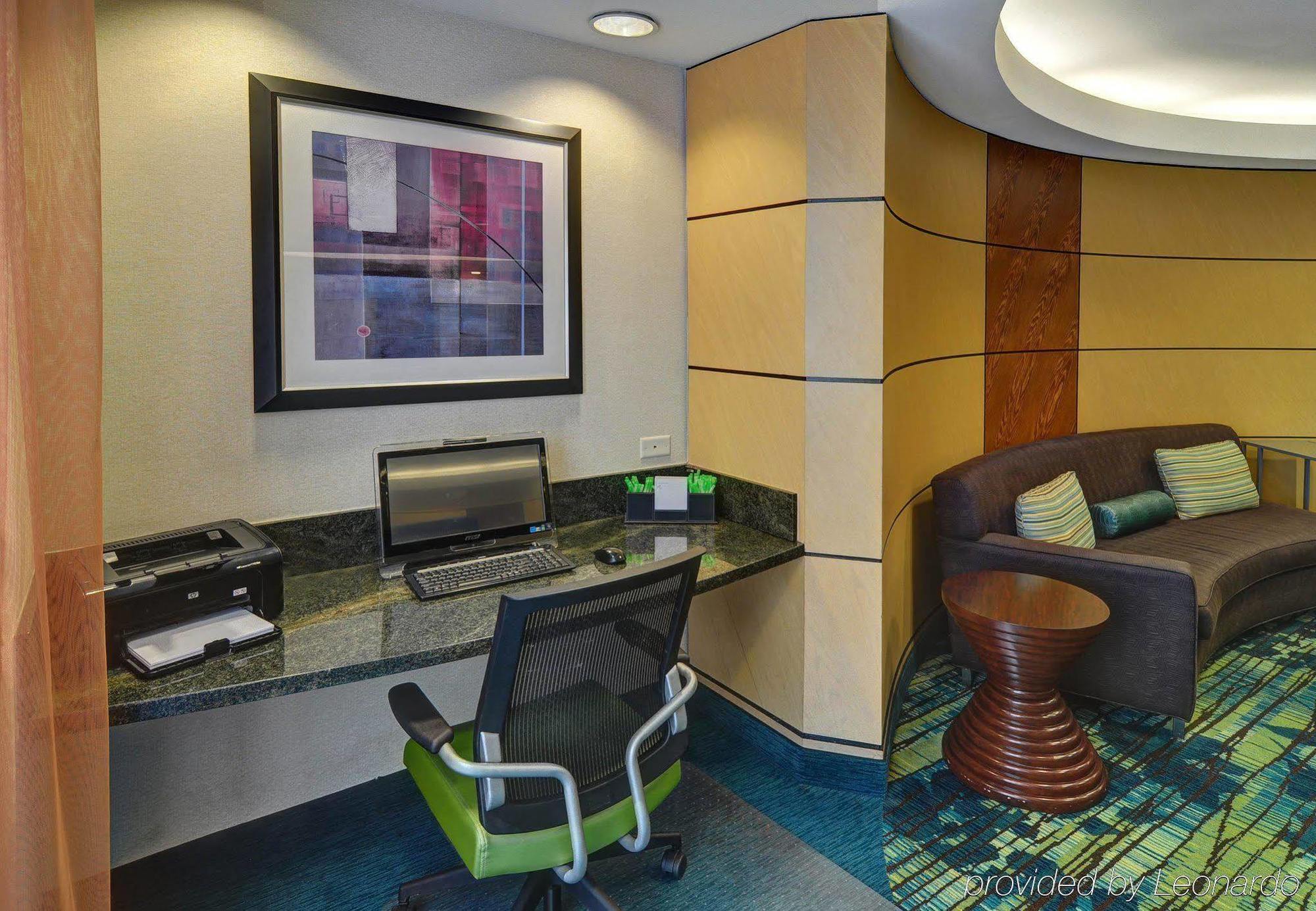 Springhill Suites By Marriott Dallas Nw Highway At Stemmons / I-35East エクステリア 写真